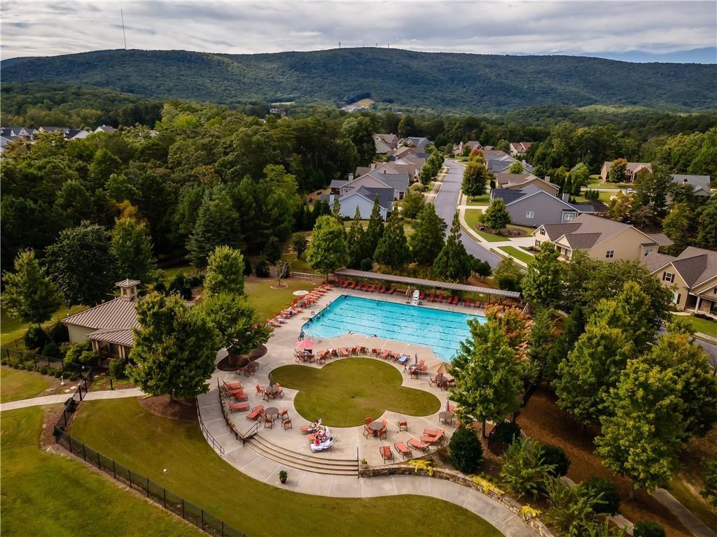 305 Ridgewood Drive