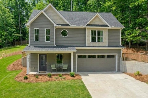 Homes For Sale - 305 Ridgewood Drive<br/> Cherokee County, Waleska, GA 30183