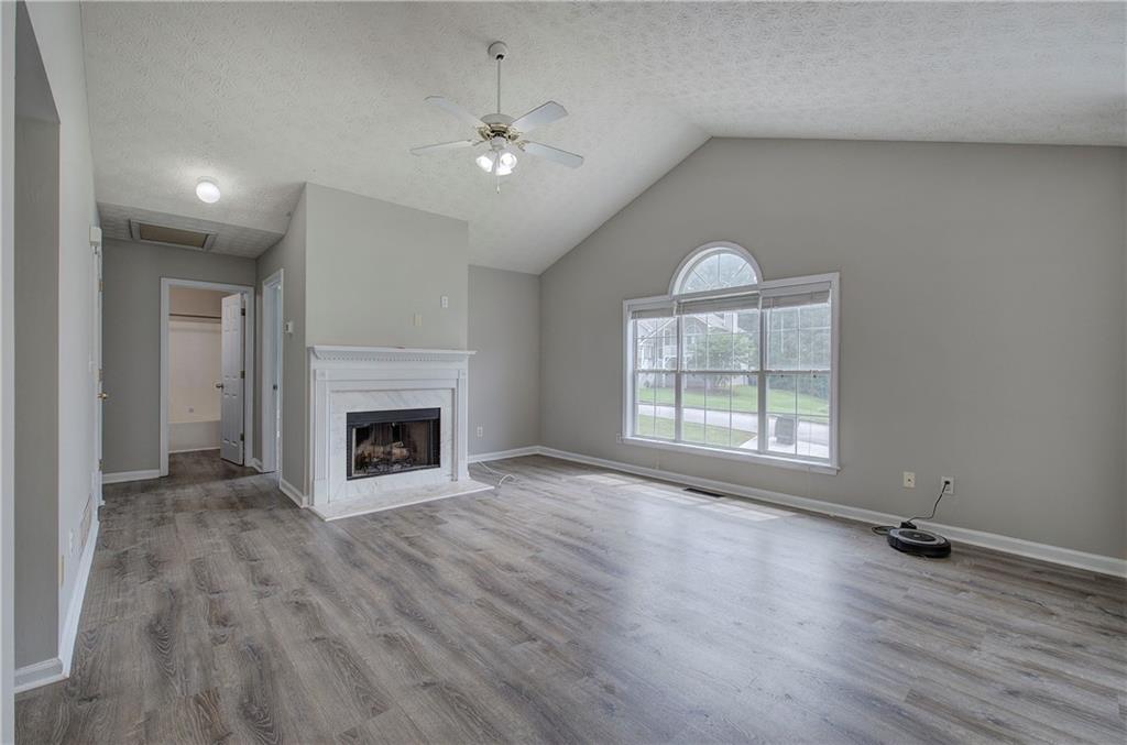 121 Paradise Circle
