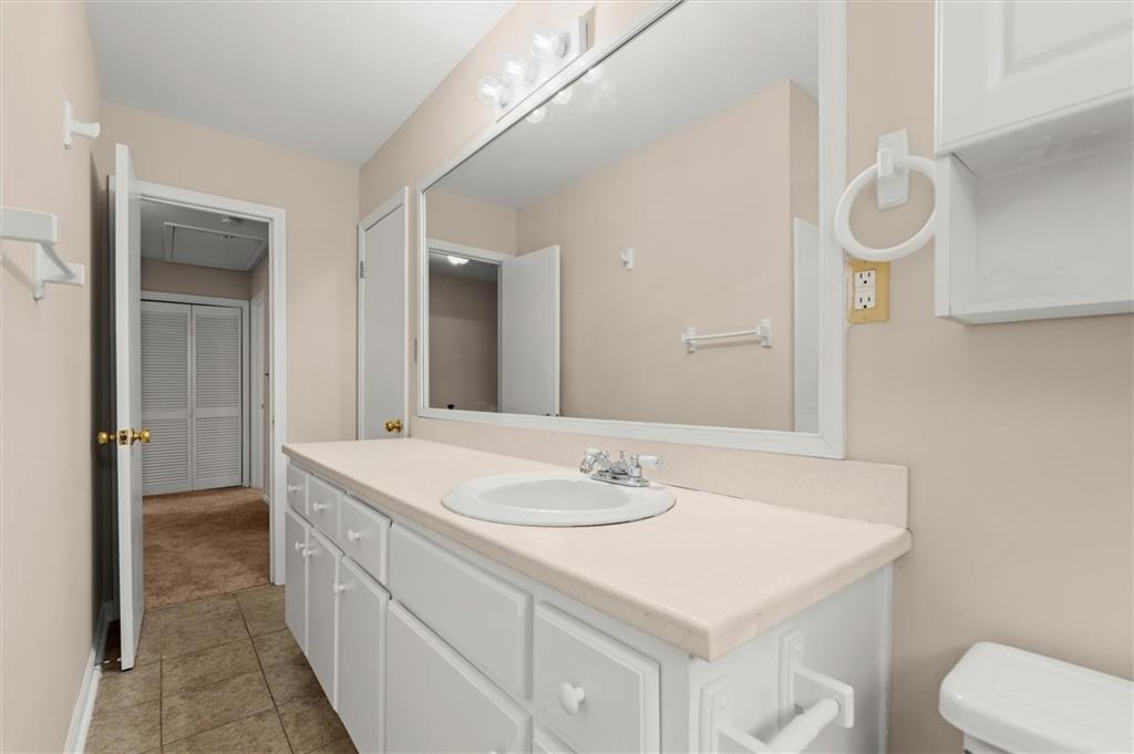 1196 Oak Road, Lilburn, Georgia image 36