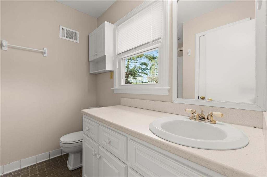 1196 Oak Road, Lilburn, Georgia image 31
