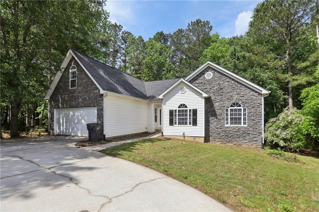 1945 Grayson Oaks Court