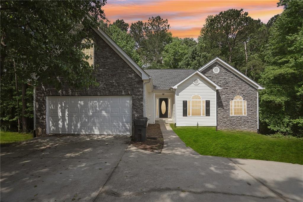 1945 Grayson Oaks Court