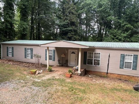 Single Family Residence in Gainesville GA 5141 Smith Lane.jpg