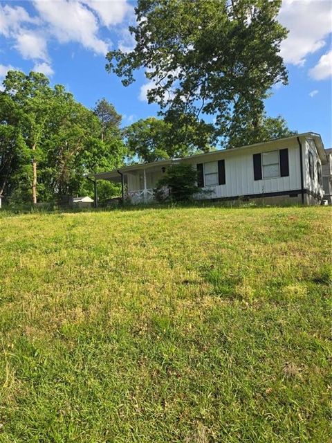 6136 Holiday Boulevard Forest Park GA 30297