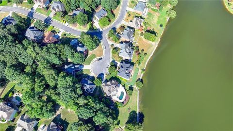 A home in Dacula