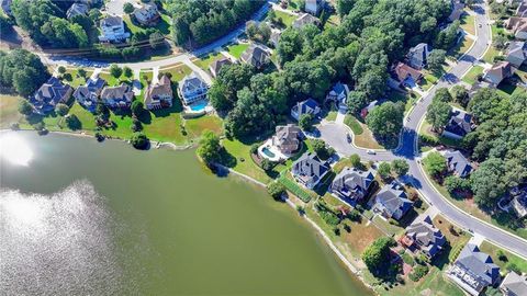 A home in Dacula