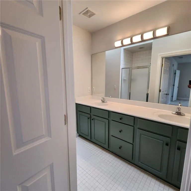 Atlanta, Georgia 30306, United States, 3 Bedrooms Bedrooms, ,4 BathroomsBathrooms,Residential,Active,229049