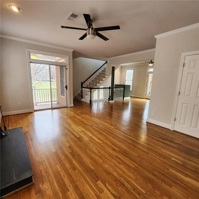 Atlanta, Georgia 30306, United States, 3 Bedrooms Bedrooms, ,4 BathroomsBathrooms,Residential,Active,229049