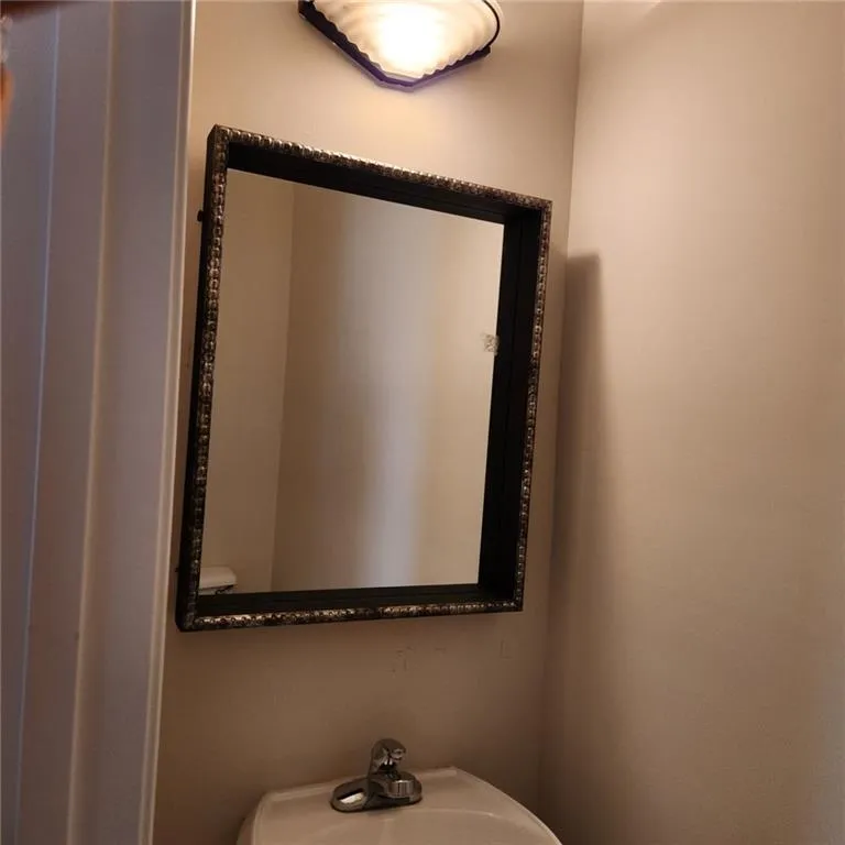 Atlanta, Georgia 30306, United States, 3 Bedrooms Bedrooms, ,4 BathroomsBathrooms,Residential,Active,229049