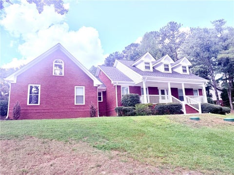 Homes For Sale - 2660 Sandy Creek Circle<br/> Walton County, Loganville, GA 30052