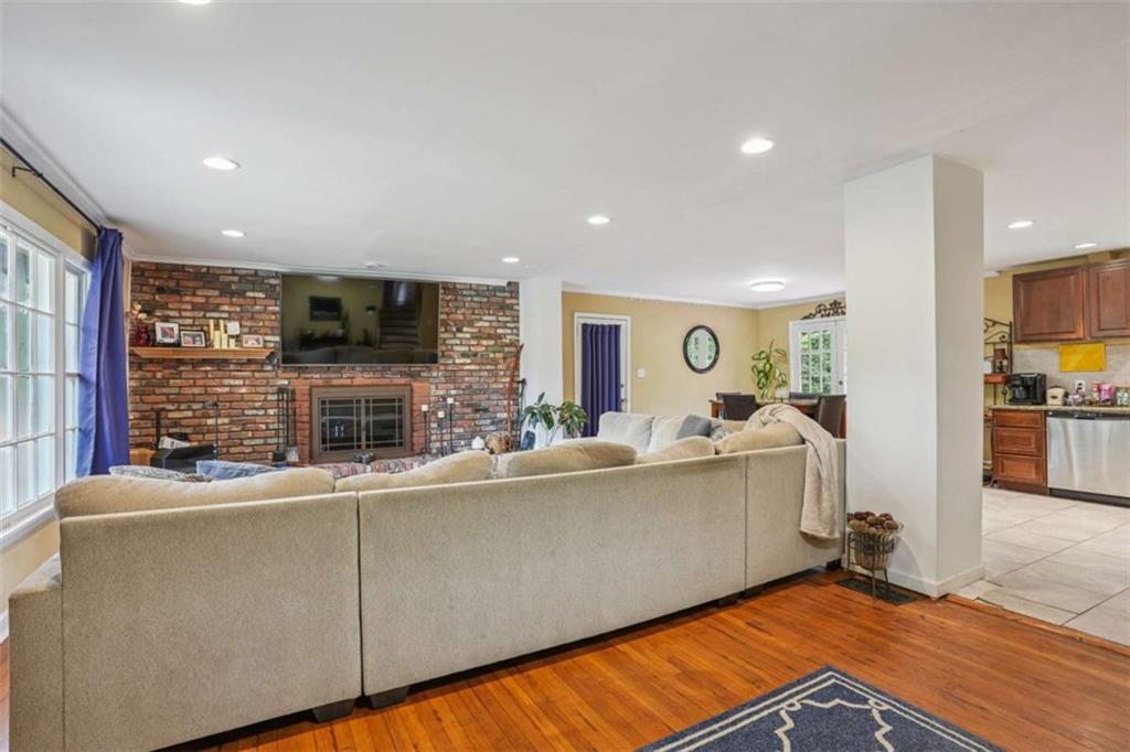613 Rays Road
