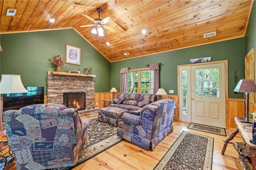 51 Hightower Trail