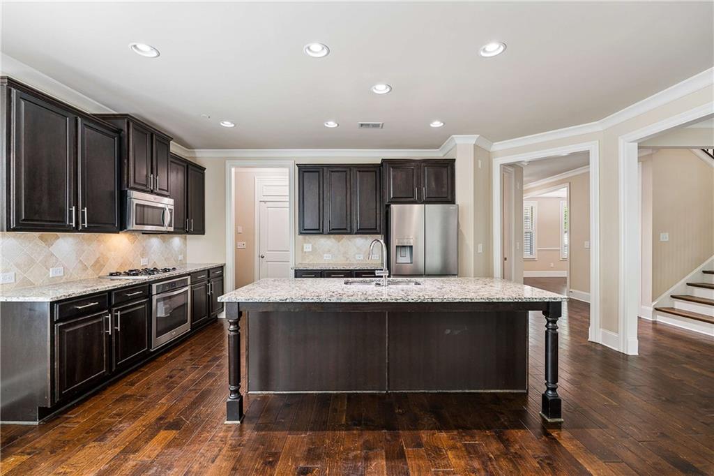 7695 Highland Bluff