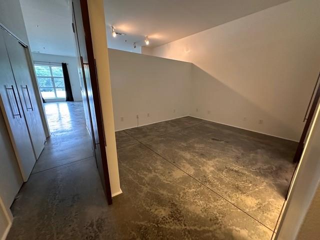 560 Dutch Valley Road NE 2413