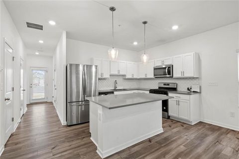 Townhouse For Sale - 4420 Ryan Street<br/> Douglas County, Douglasville, GA 30135