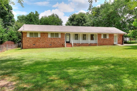 Homes For Sale - 2221 Pinehurst Road<br/> Gwinnett County, Snellville, GA 30078