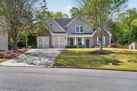 Homes For Sale - 8230 Gracen Drive<br/> Gainesville, GA 30506