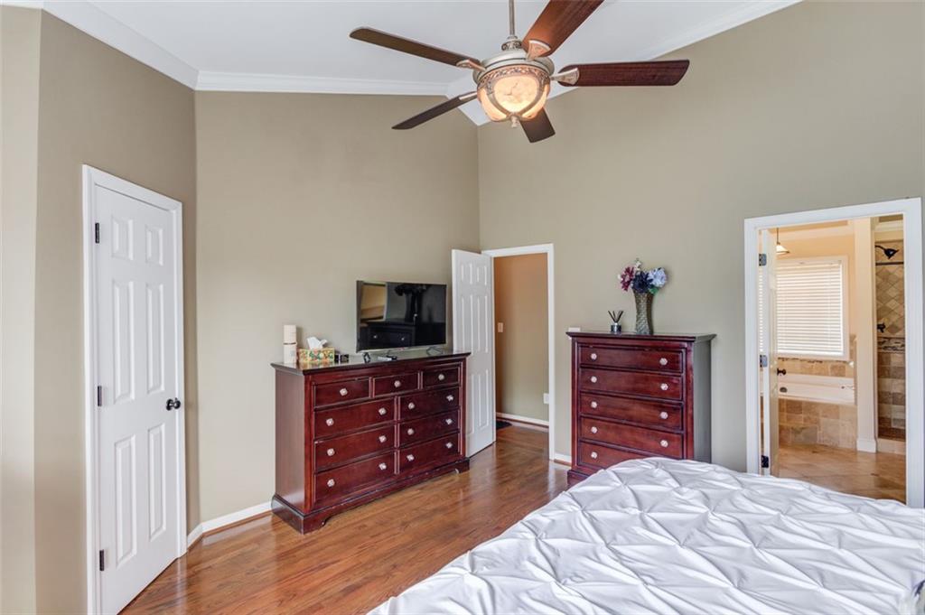 262 Sandhurst Court, Suwanee, Georgia image 19