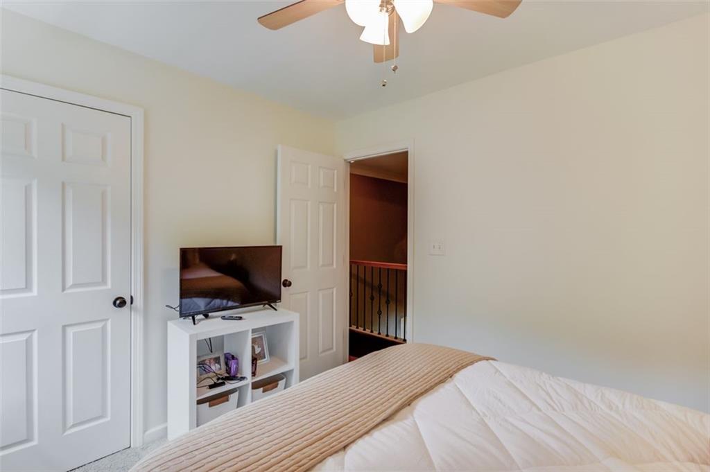 262 Sandhurst Court, Suwanee, Georgia image 29