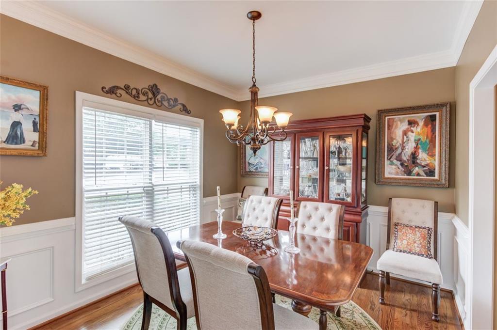 262 Sandhurst Court, Suwanee, Georgia image 6