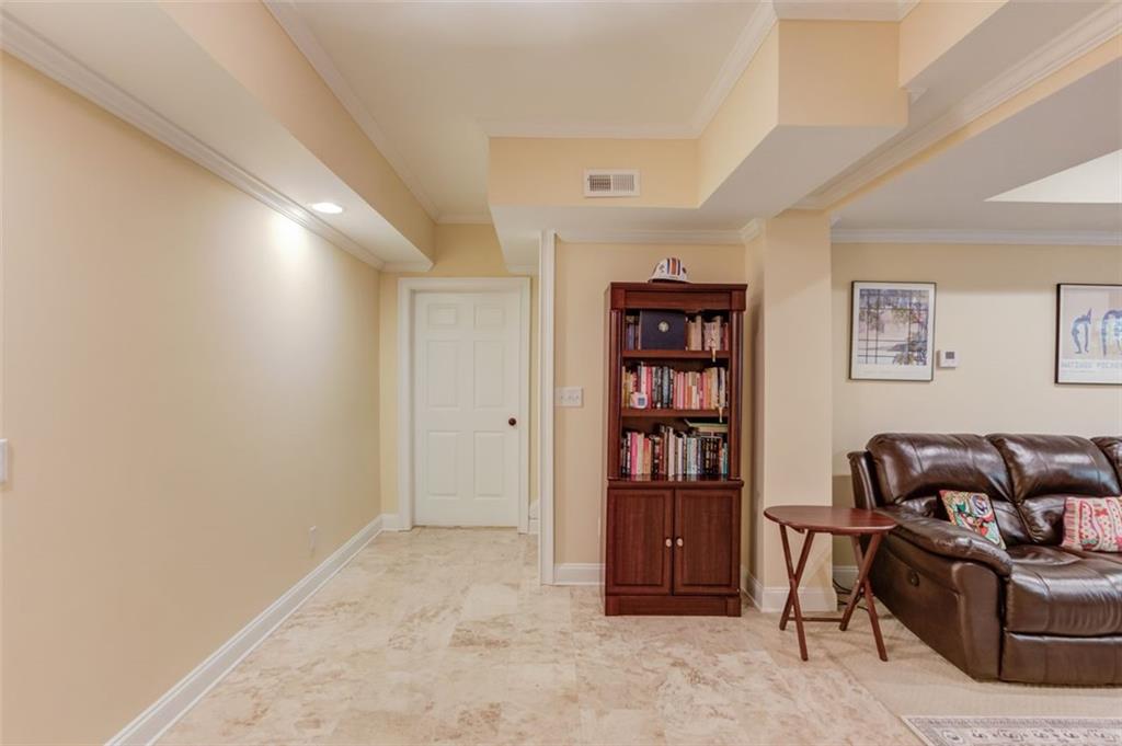 262 Sandhurst Court, Suwanee, Georgia image 32