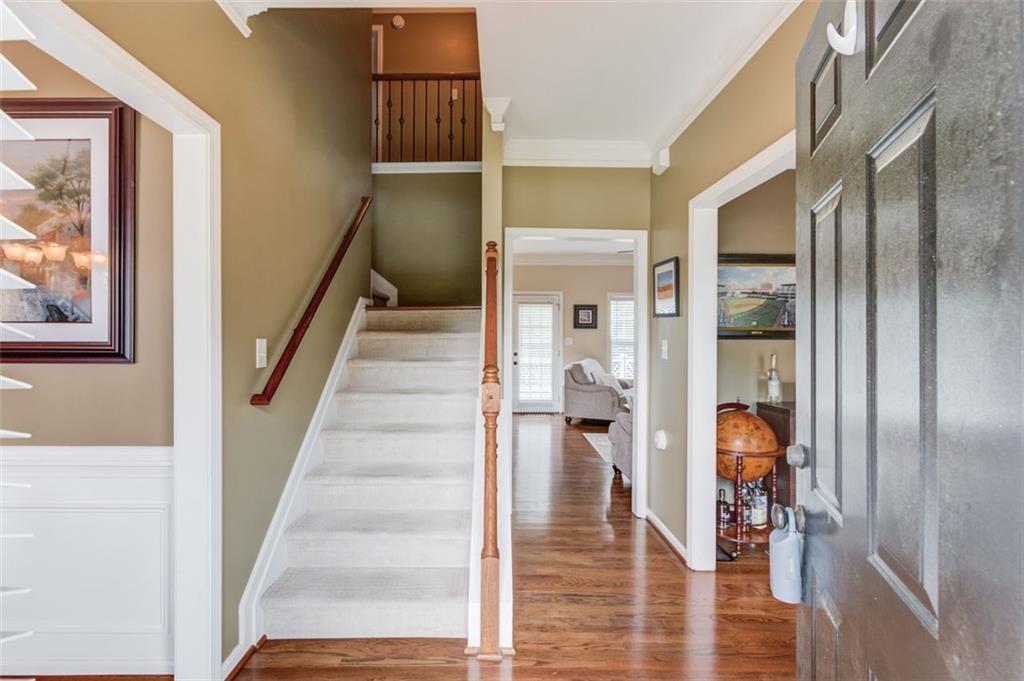 262 Sandhurst Court, Suwanee, Georgia image 4