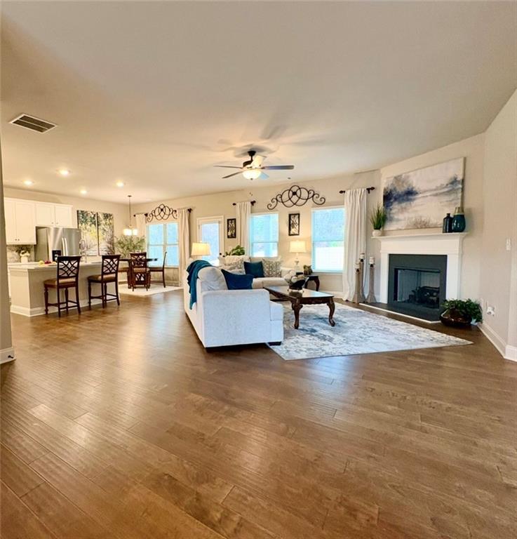 966 Lakeview Oaks Court