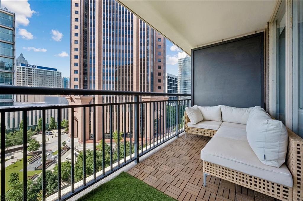 620 Peachtree Street NE 908