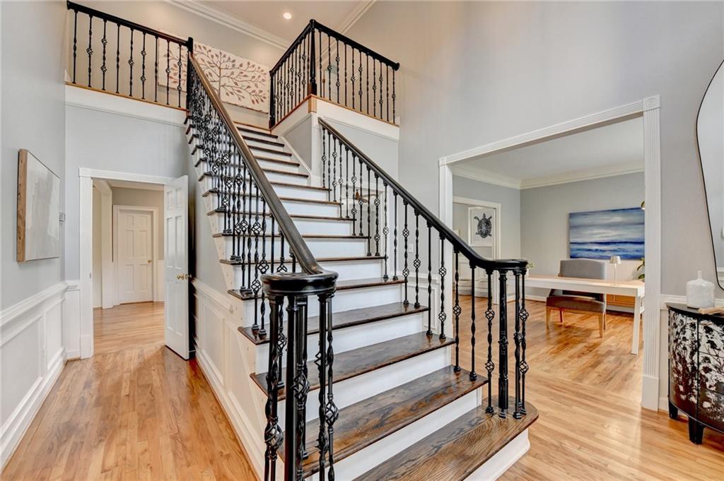 3155 Kingshouse Commons