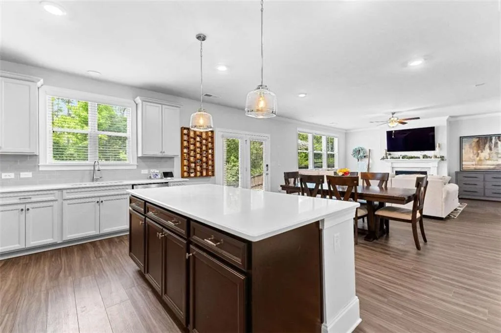 Peachtree City, Georgia 30269, United States, 5 Bedrooms Bedrooms, ,3 BathroomsBathrooms,Residential,Active,136498