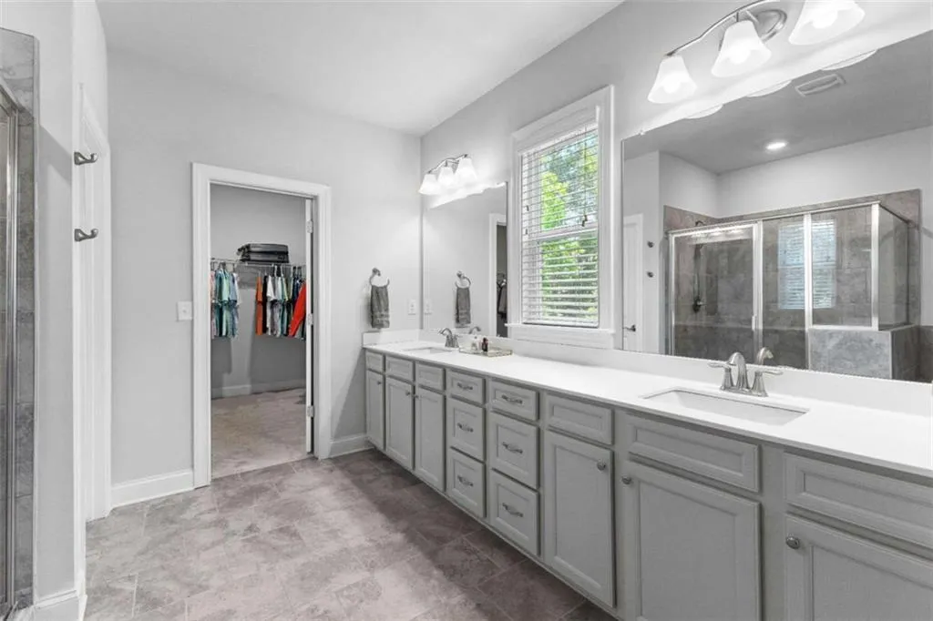 Peachtree City, Georgia 30269, United States, 5 Bedrooms Bedrooms, ,3 BathroomsBathrooms,Residential,Active,136498