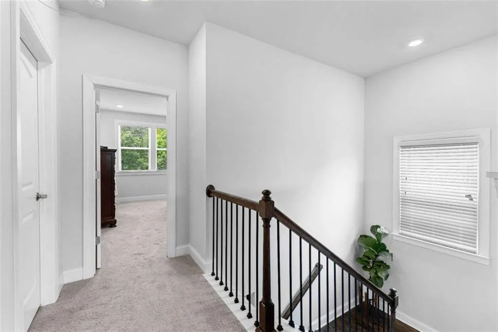 Peachtree City, Georgia 30269, United States, 5 Bedrooms Bedrooms, ,3 BathroomsBathrooms,Residential,Active,136498