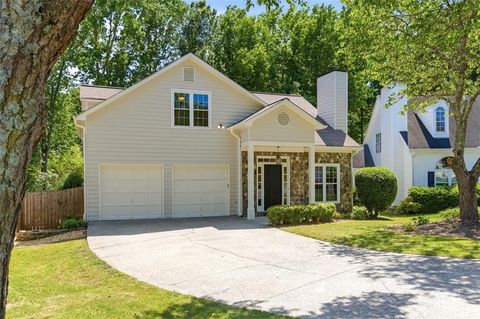 Homes For Sale - 225 Blue Heron Lane<br/> Alpharetta, GA 30009