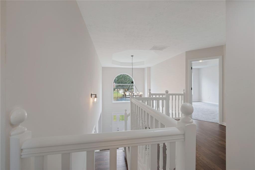 532 Surrey Lane
