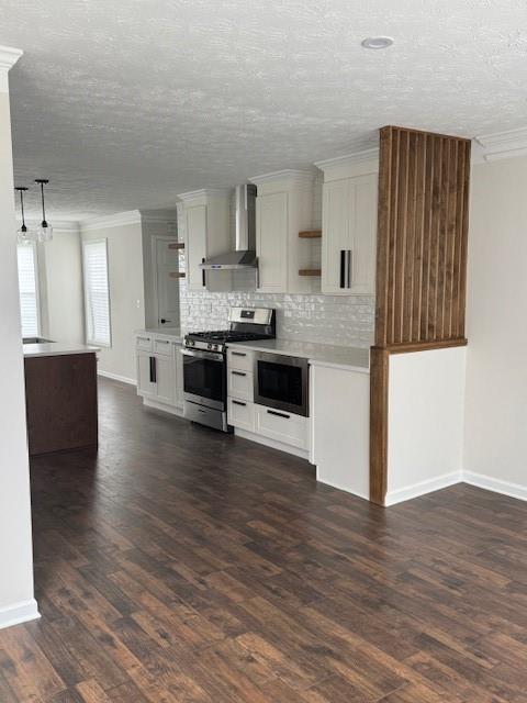 532 Surrey Lane