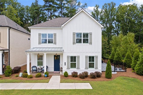 Homes For Sale - 134 Kingwood Drive<br/> Woodstock, GA 30188