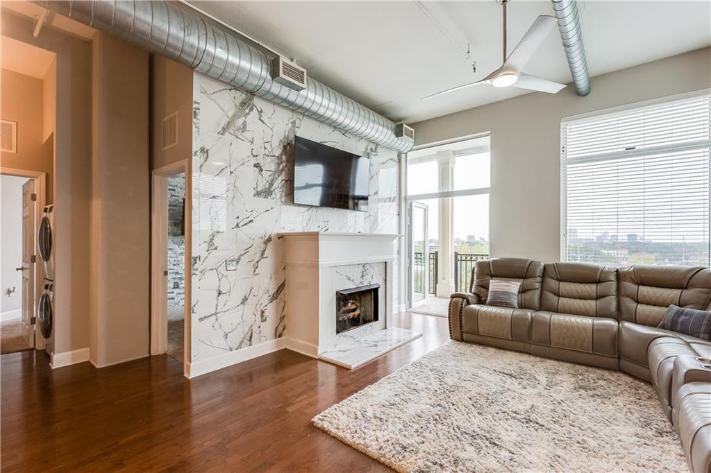 3820 Roswell Road NE 902