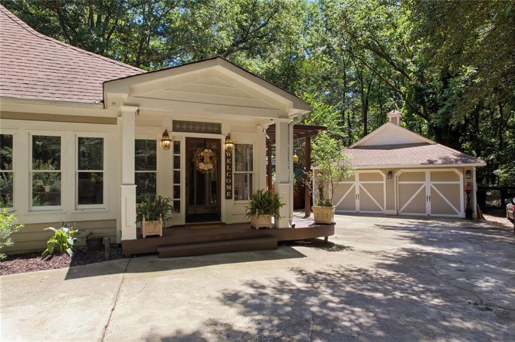 1042 Bailey Road