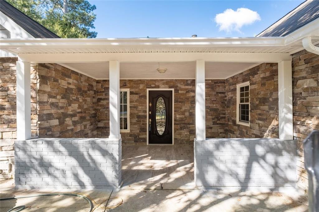 672 MEADOWBROOK Drive