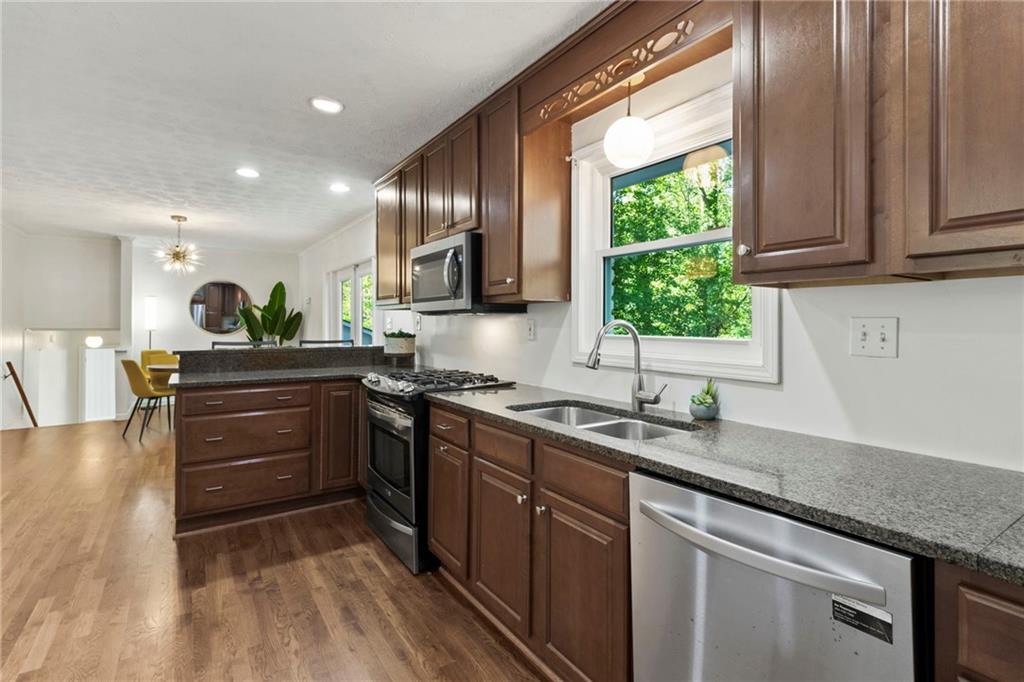 Briarmoor Manor - Residential