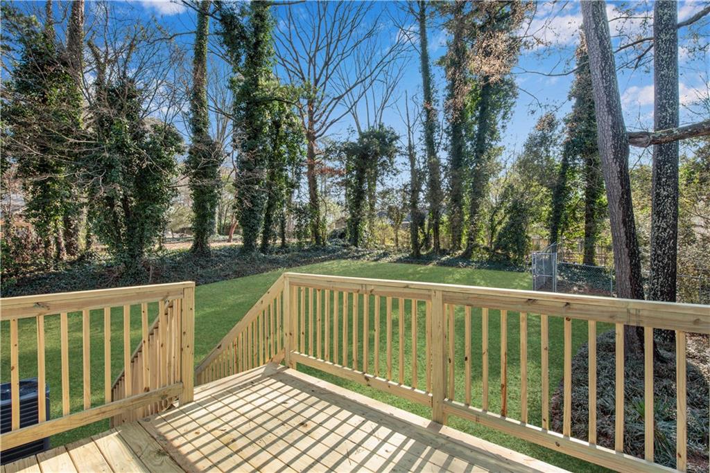 3414 Dearwood Drive, Lilburn, Georgia image 42