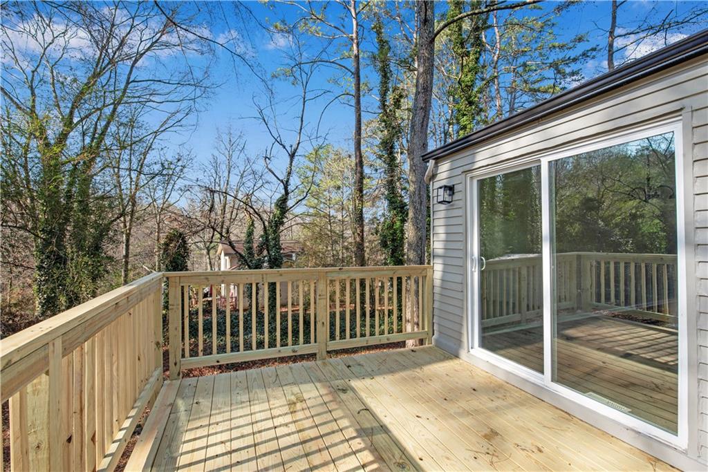 3414 Dearwood Drive, Lilburn, Georgia image 43