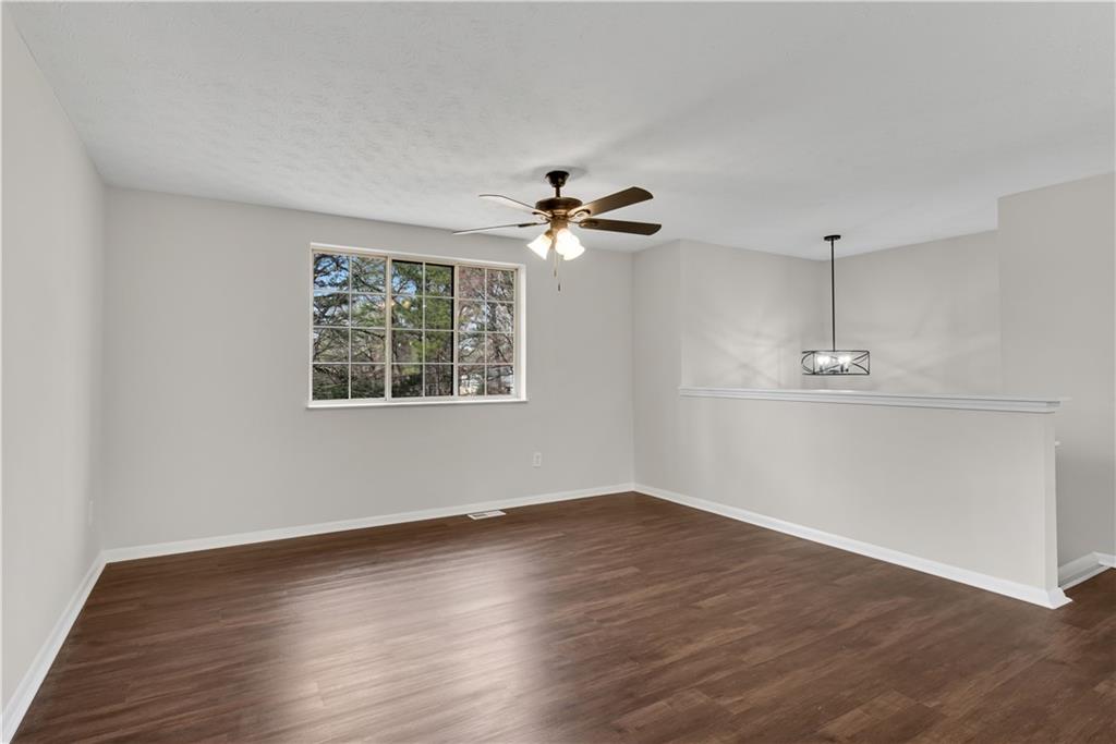 3414 Dearwood Drive, Lilburn, Georgia image 10