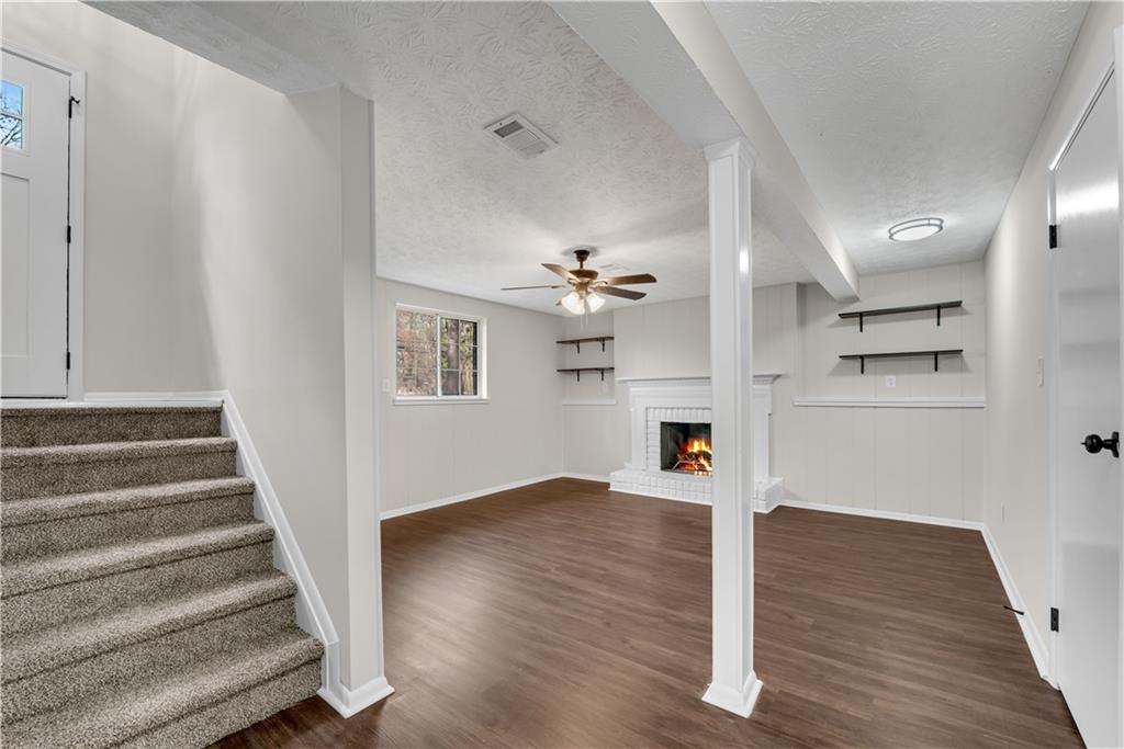3414 Dearwood Drive, Lilburn, Georgia image 21