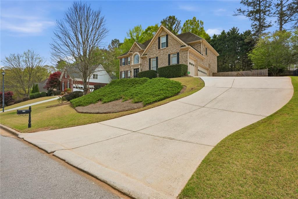875 Ingleside Drive