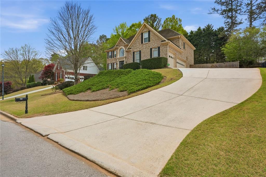 875 Ingleside Drive