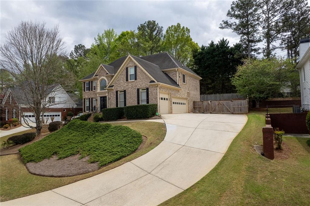 875 Ingleside Drive