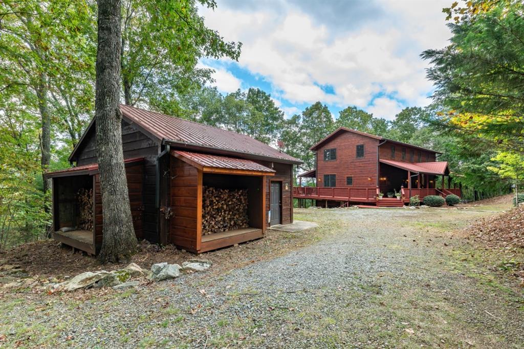 881 Fox Mountain
