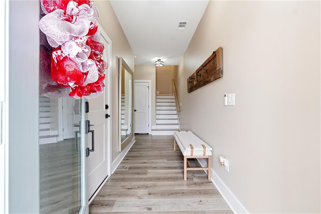 354 Clarendon Court SE